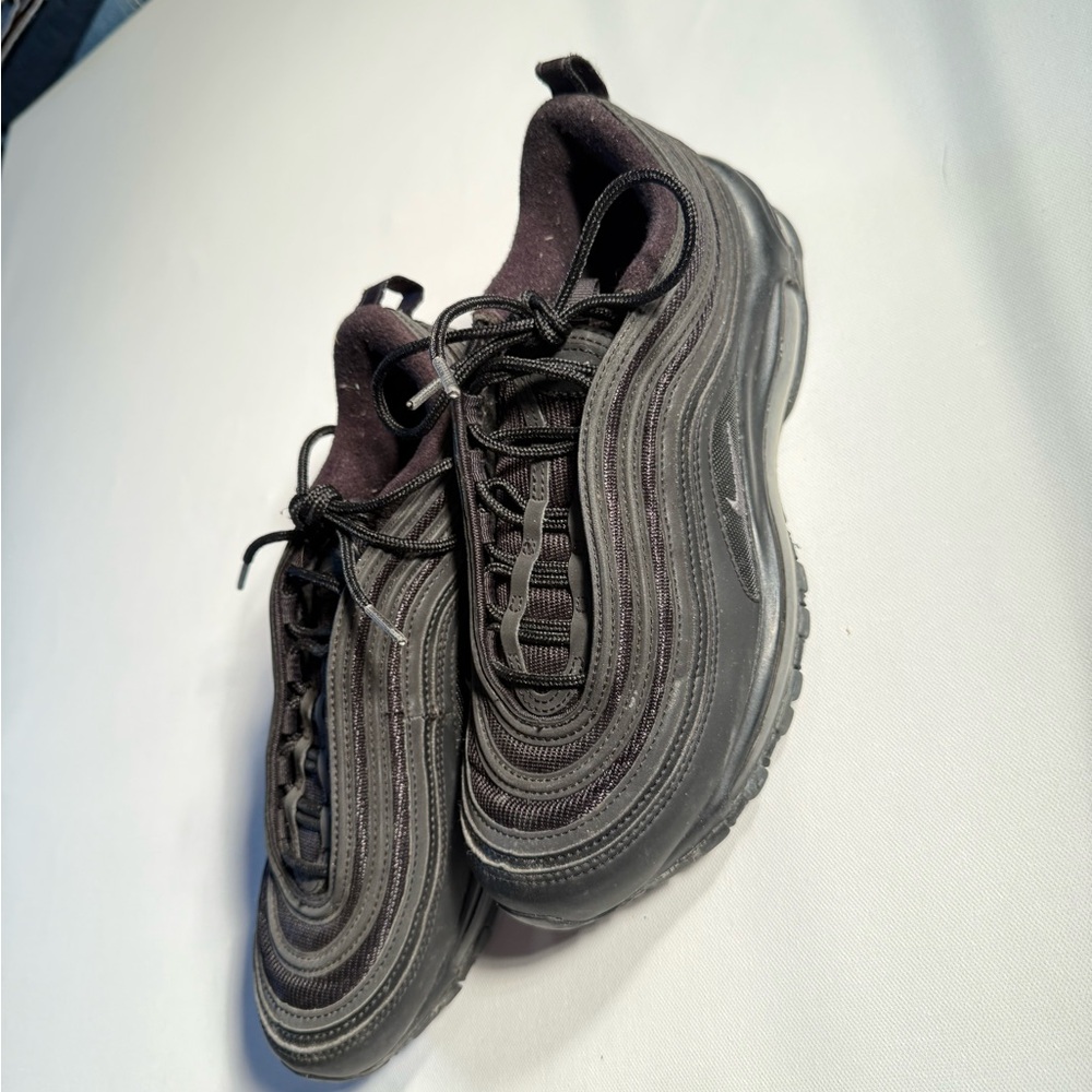Nike All-Black Wave Runner Sneakers